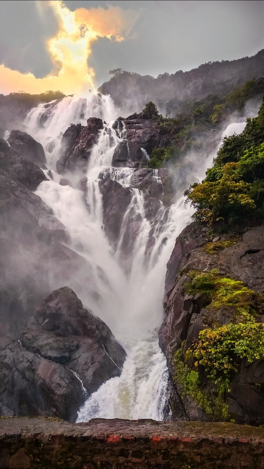 Photo of Dudhsagar Falls By Ninad Konapalkar