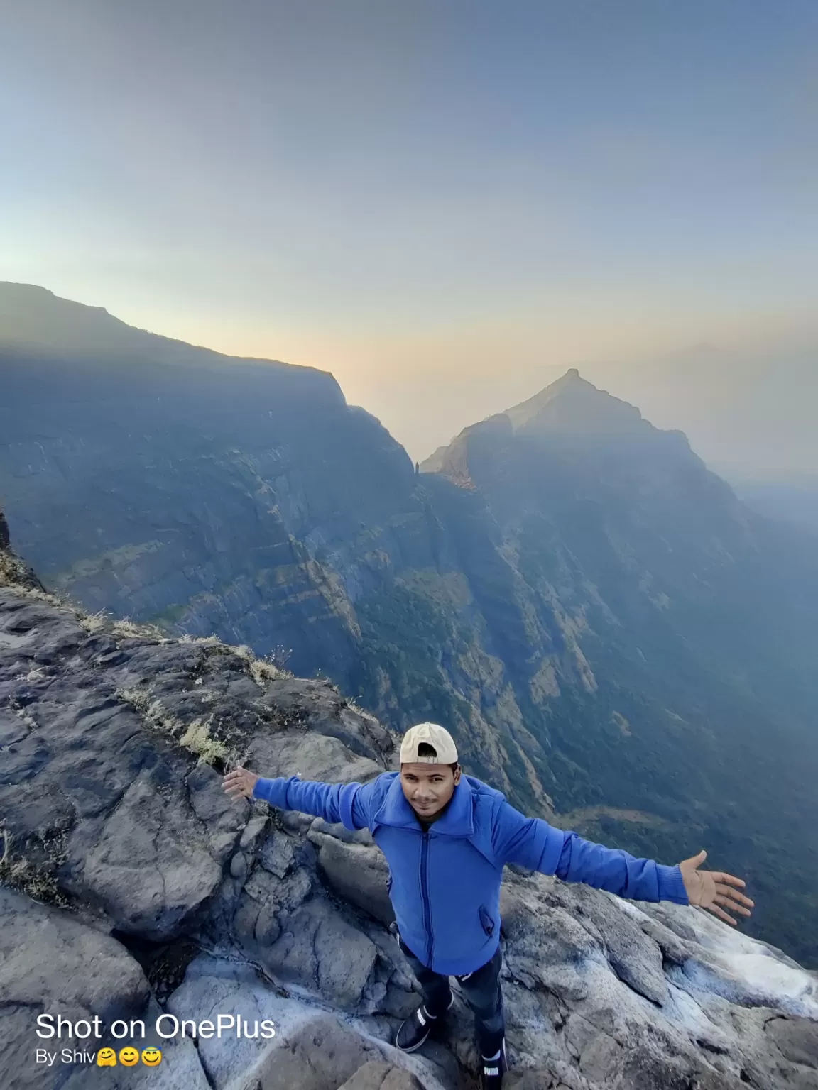 Photo of Harishchandragad By Shiv Naikwadi