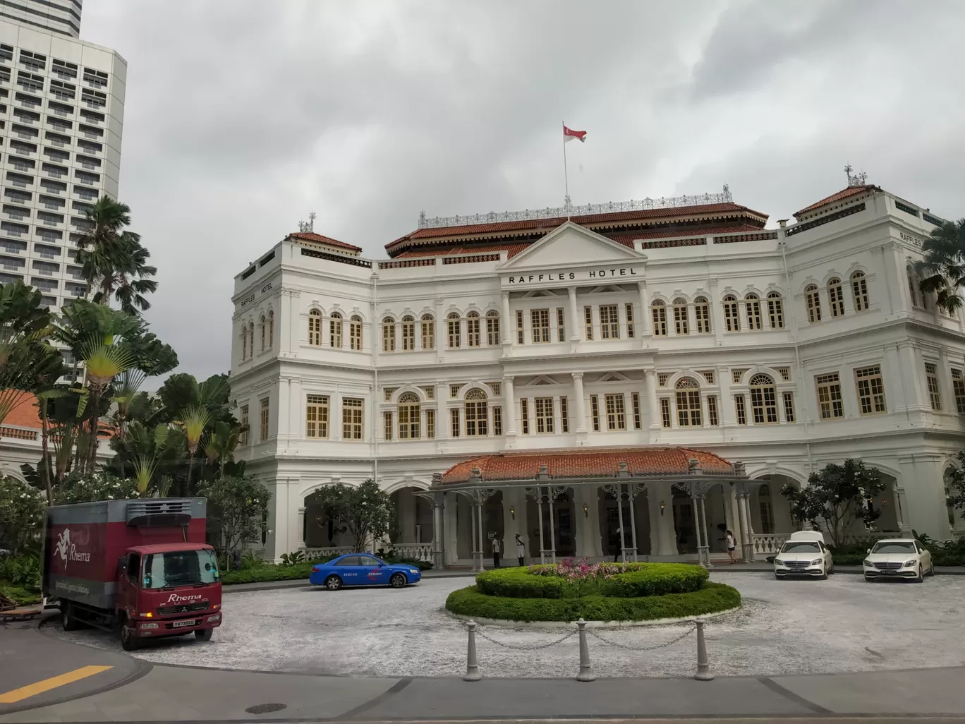 Photo of Singapore By Hemangi Narvekar