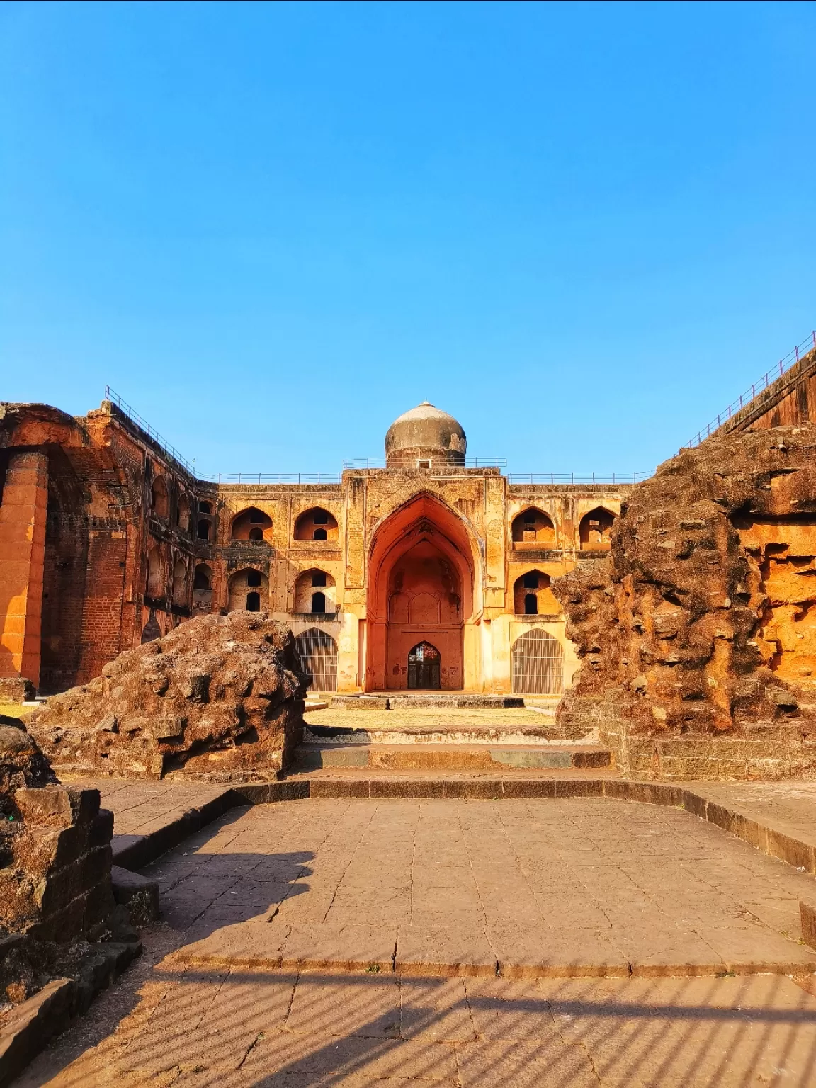 Photo of Mahmood Gawaan Masjid and Madarsa By Hemangi Narvekar