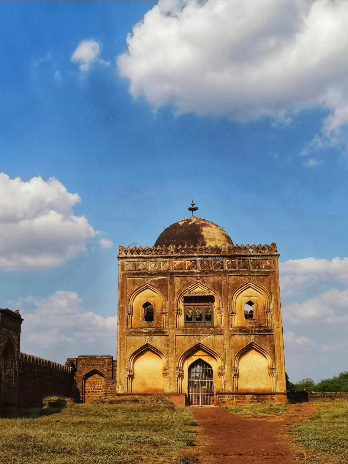 Photo of Barid Shahi Park By Hemangi Narvekar
