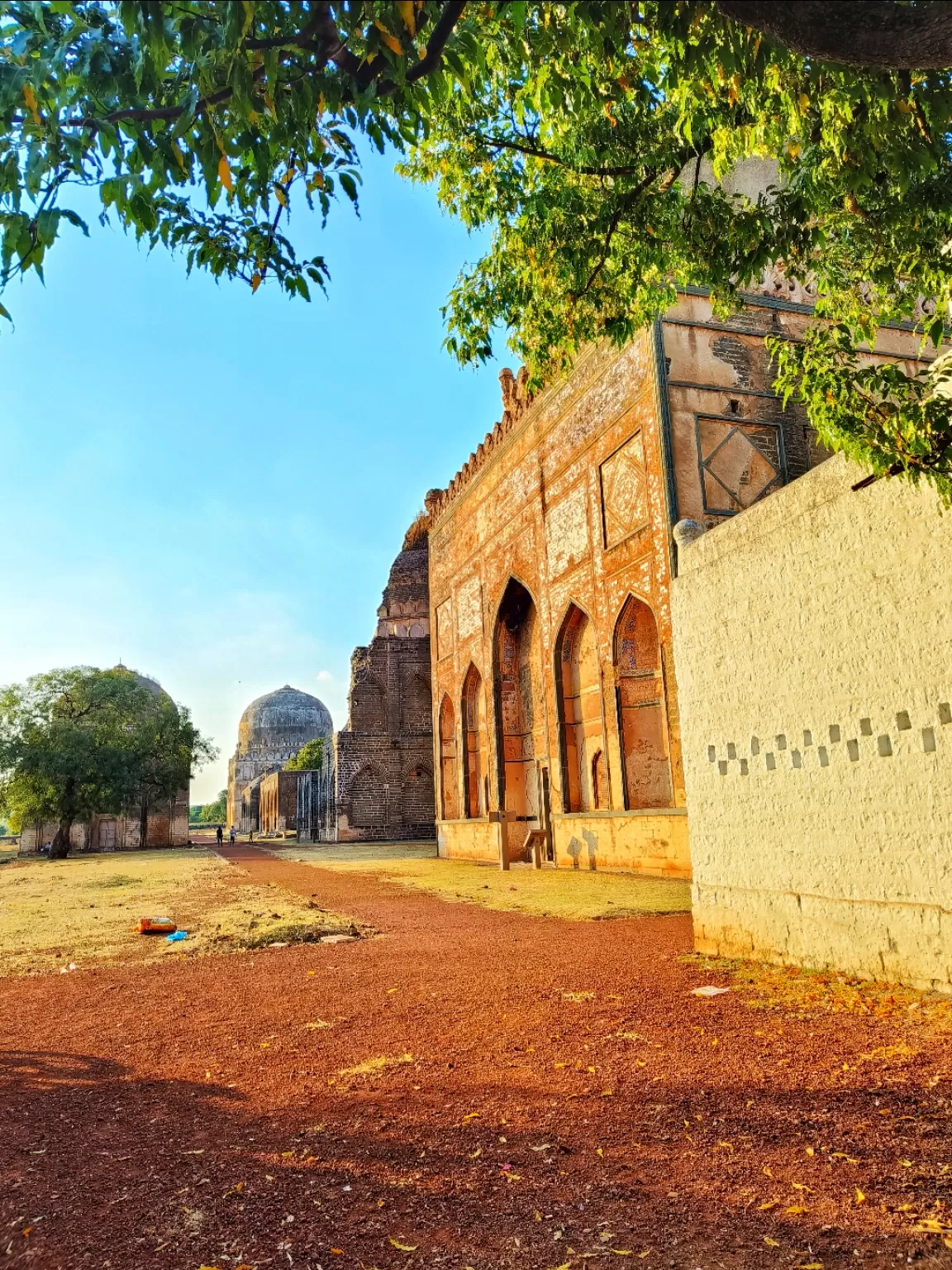 Photo of Bahmani Tombs By Hemangi Narvekar