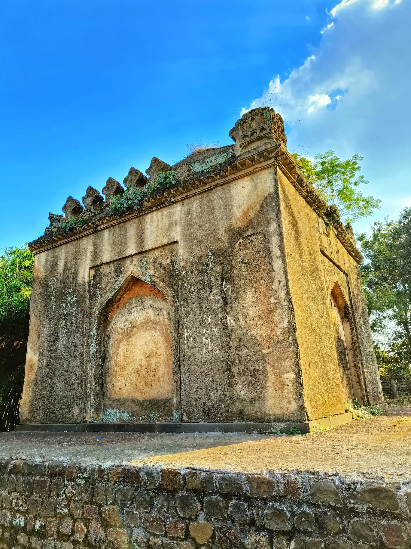 Photo of Barid Shahi Park By Hemangi Narvekar