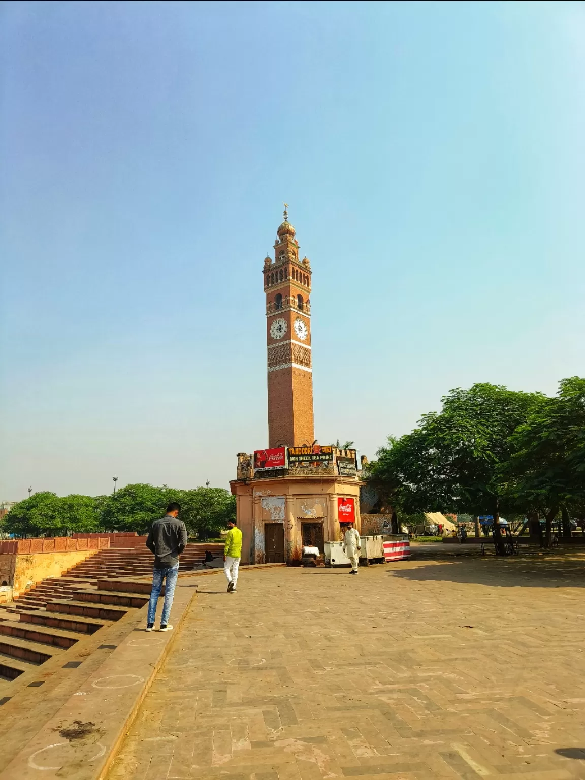 Photo of Husainabad Clock Tower By Hemangi Narvekar