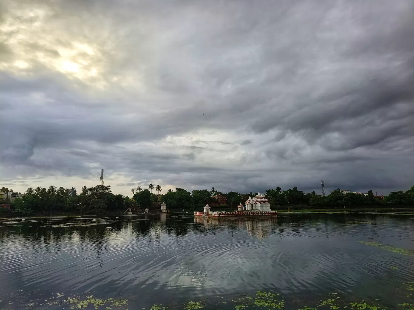 Photo of Lingaraj Temple Road By Hemangi Narvekar