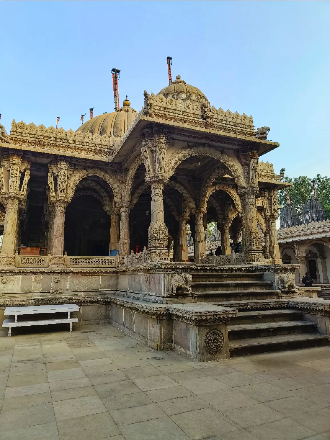 Photo of Hutheesing Jain Temple By Hemangi Narvekar