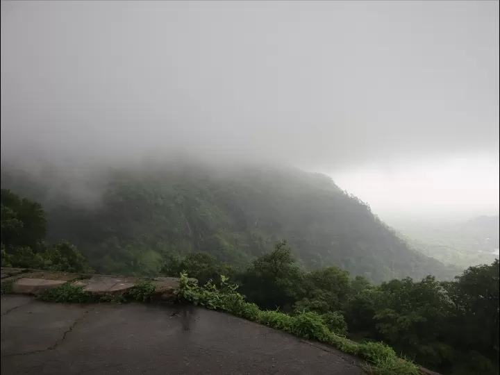 Photo of Pavagadh Hills By Unnati Patel