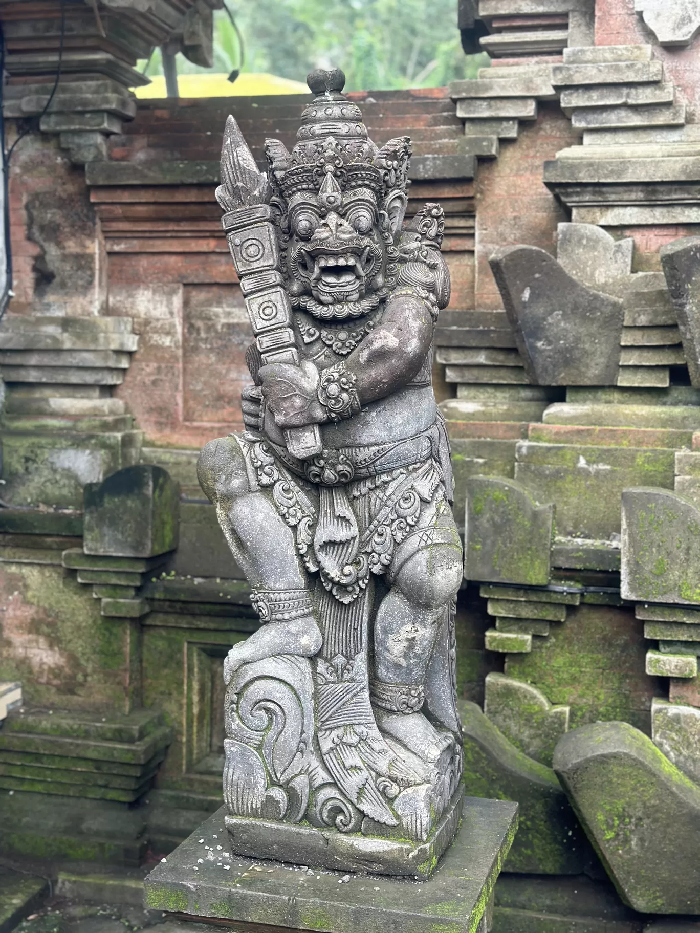 Photo of Tirta Empul Ceremony By Tanisha Mundra