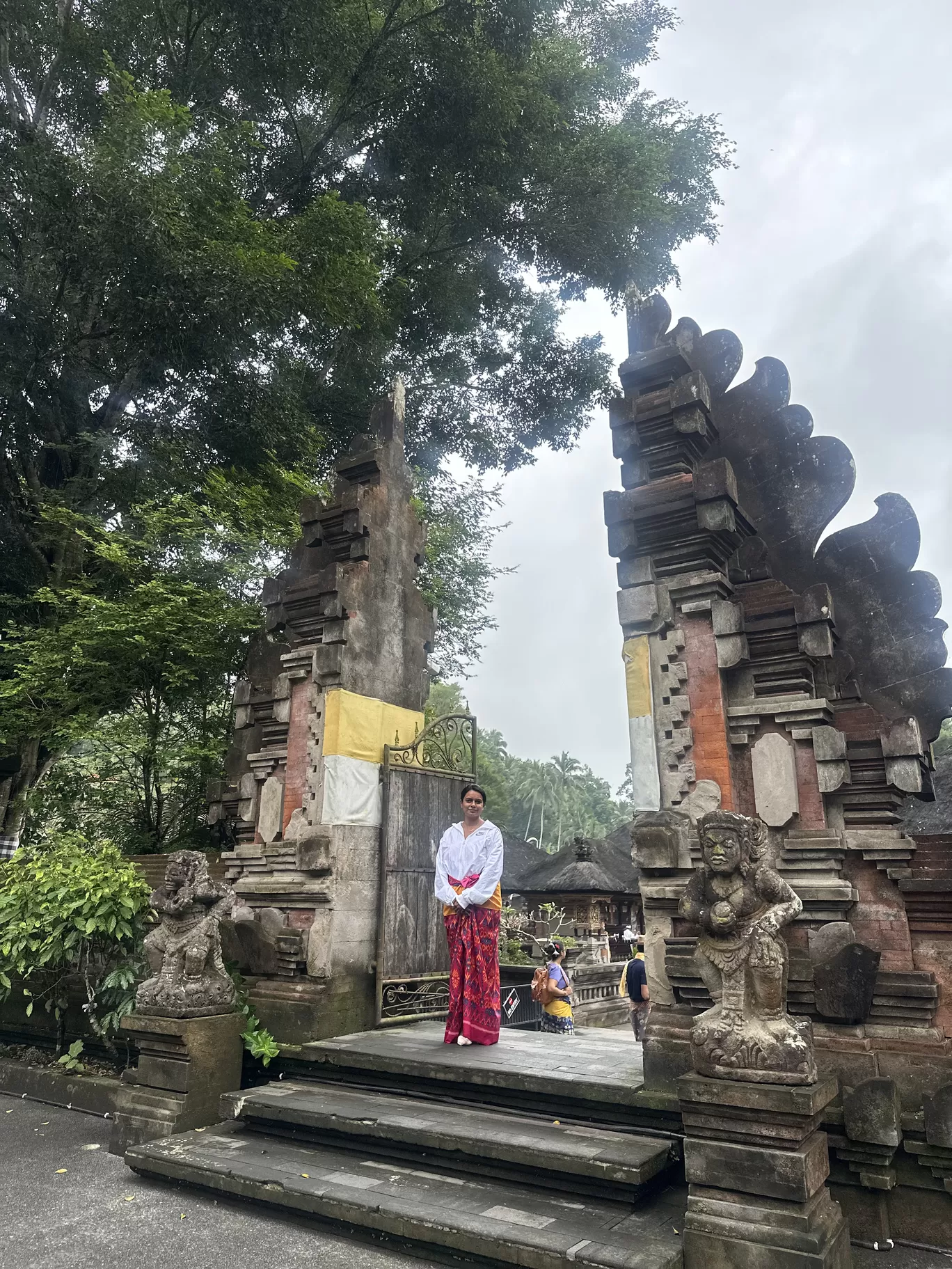 Photo of Tirta Empul Ceremony By Tanisha Mundra