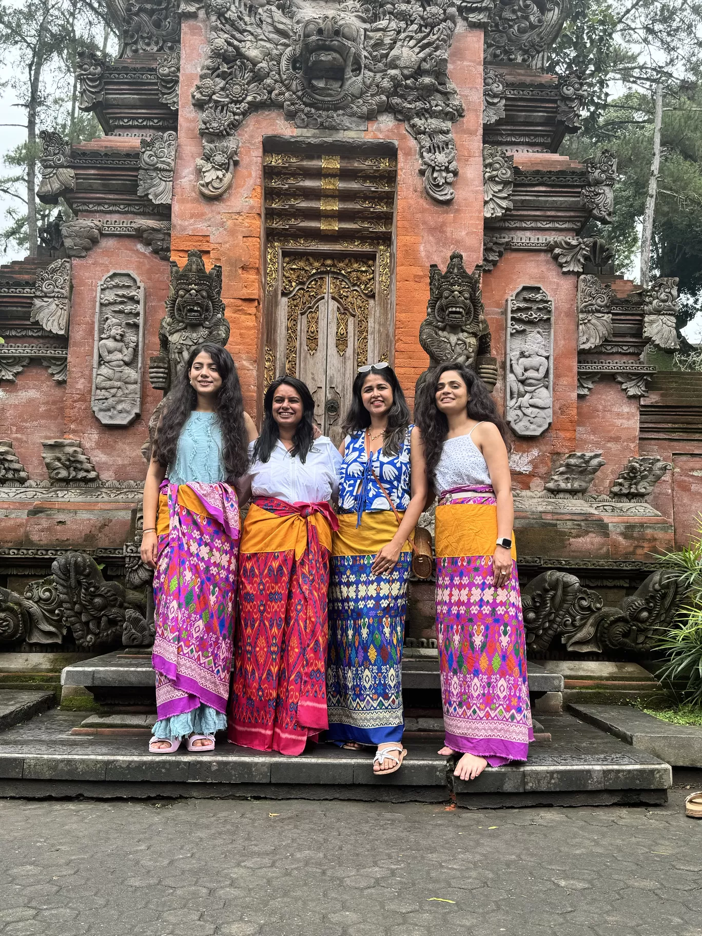 Photo of Tirta Empul Ceremony By Tanisha Mundra