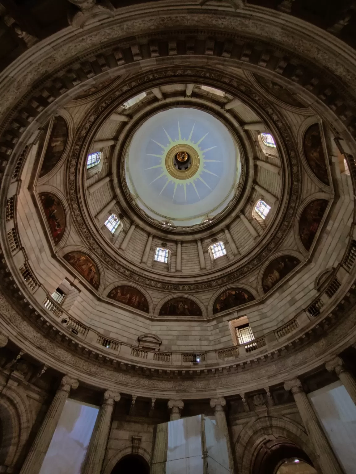 Photo of Victoria Memorial By Akshay babu