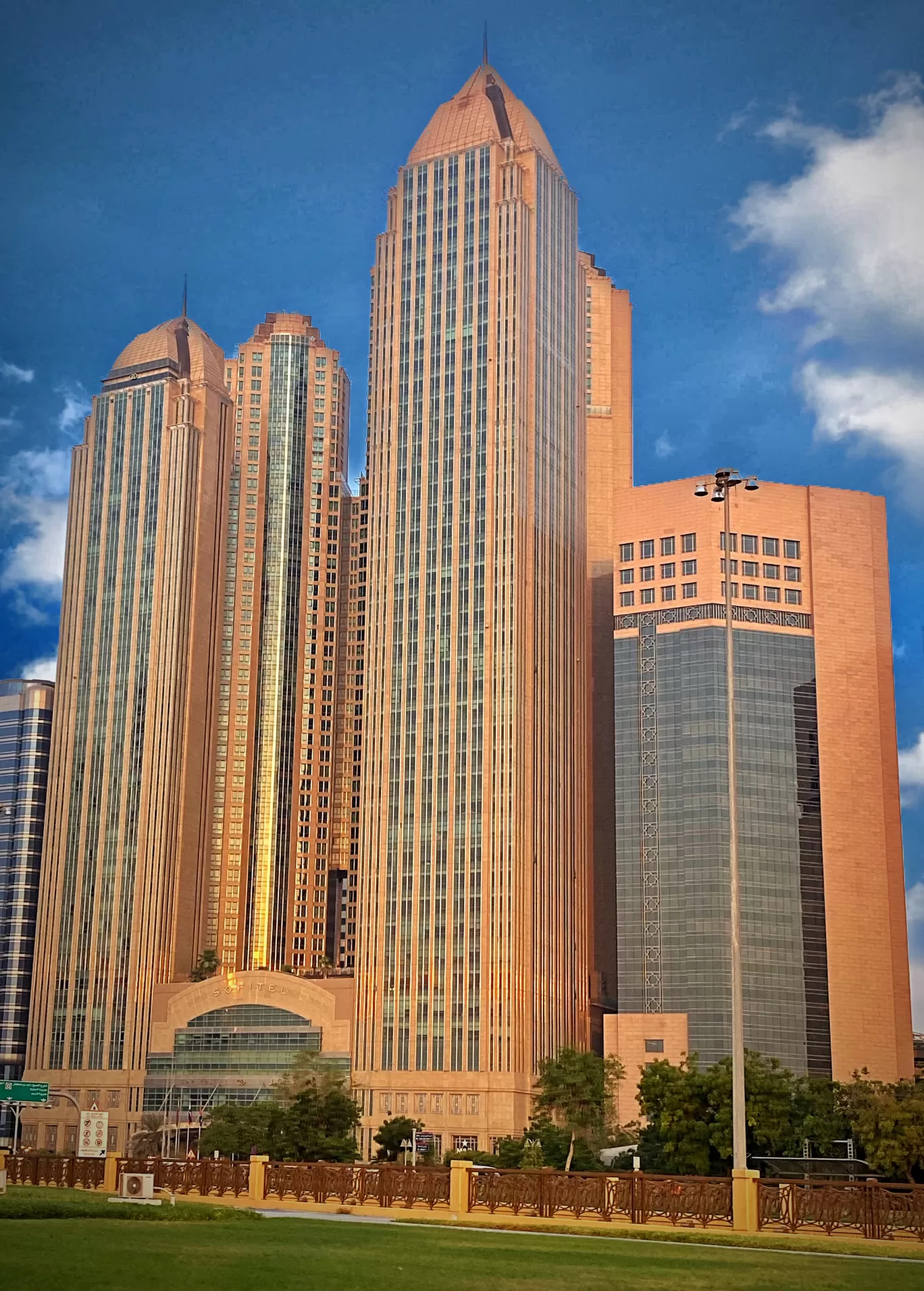 Photo of Abu Dhabi By Pooja