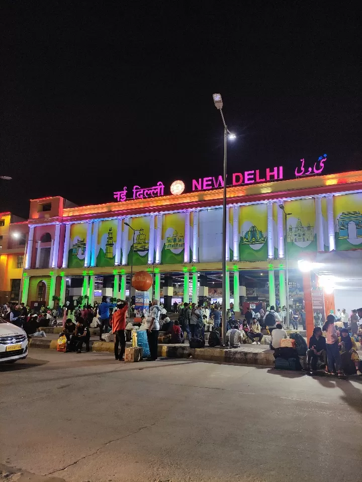 Photo of New Delhi Railway Station By SHIVAM SHARMA