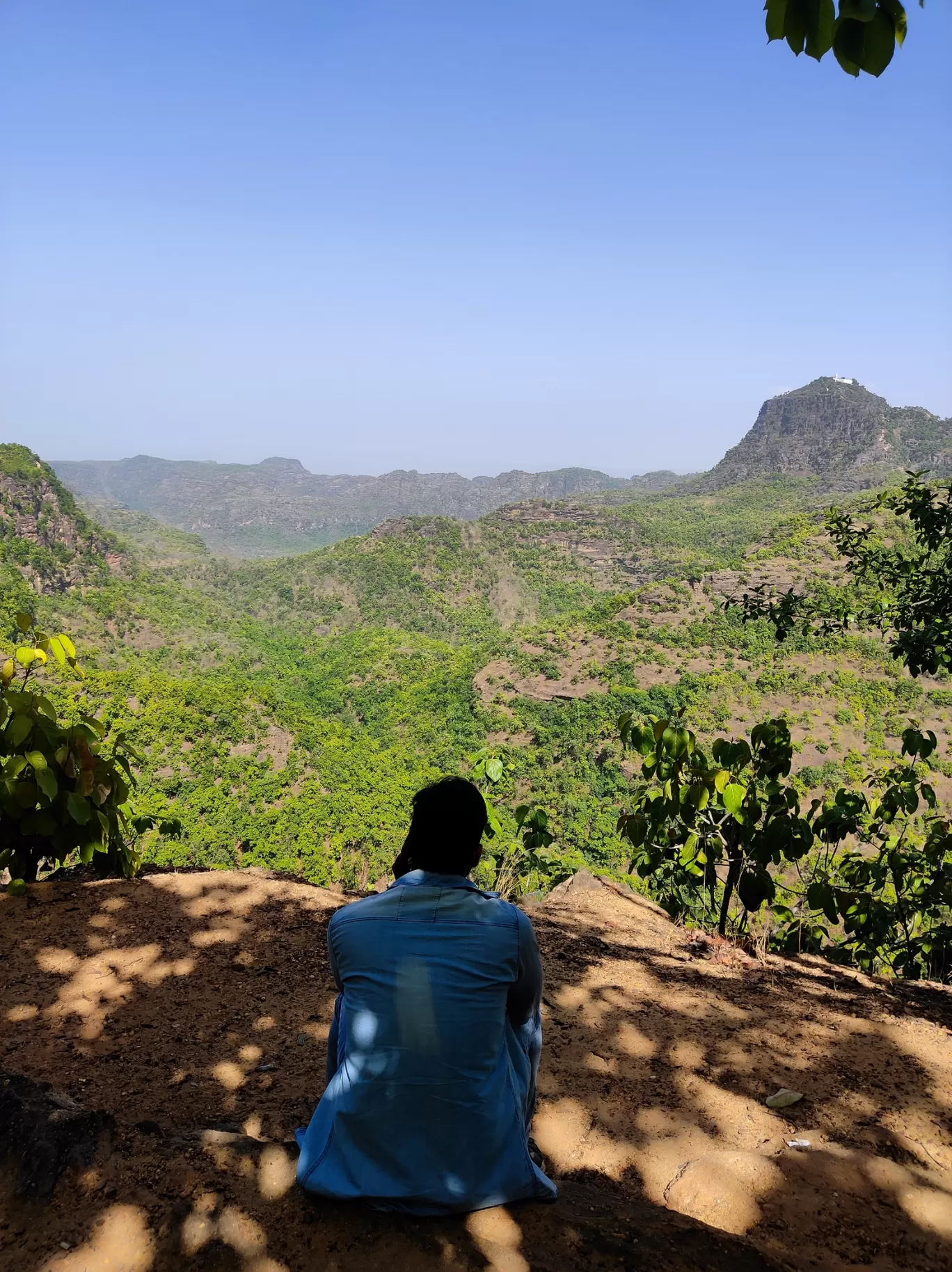 Photo of Panchmarhi Hill Station By Saksham Singh