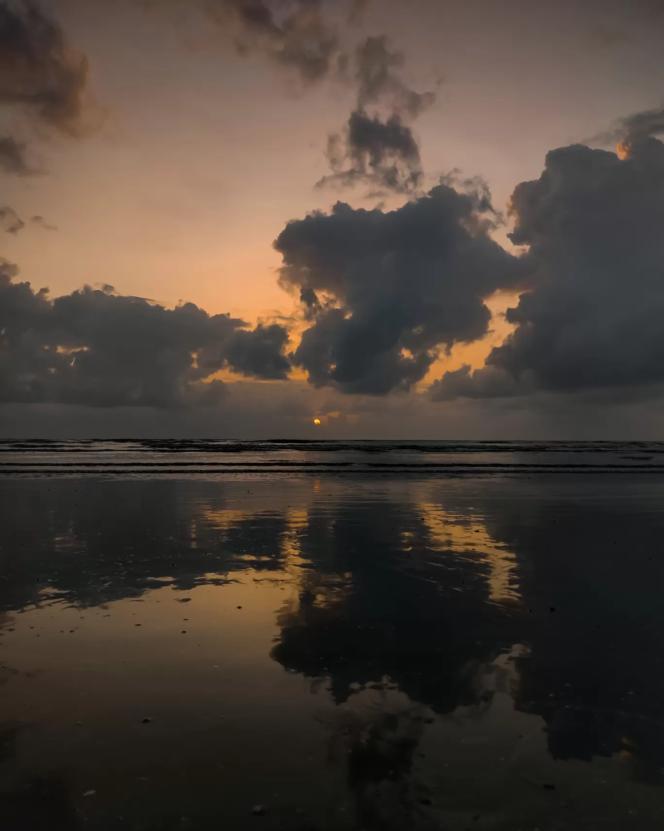 Photo of Bhuigaon Beach By Aakash Vishwakarma