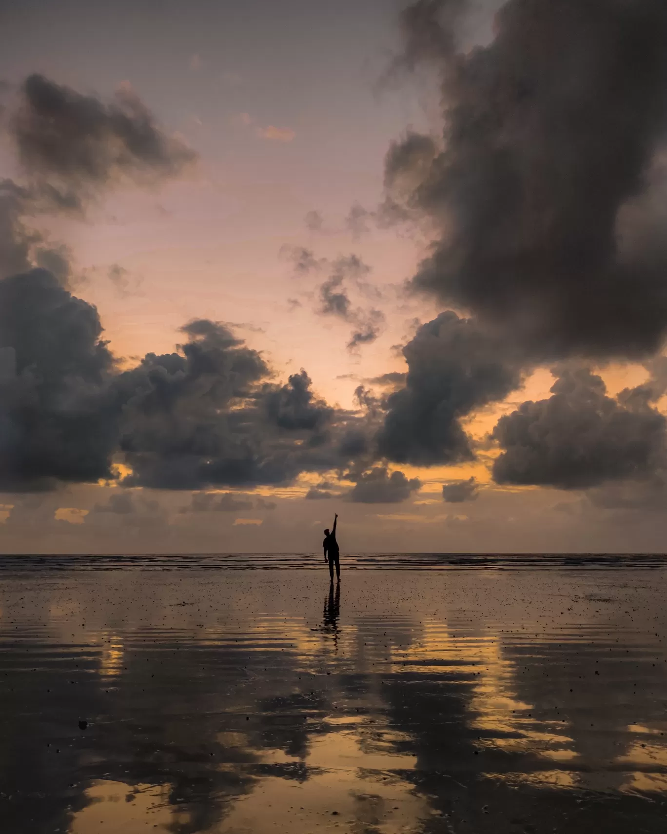 Photo of Bhuigaon Beach By Aakash Vishwakarma