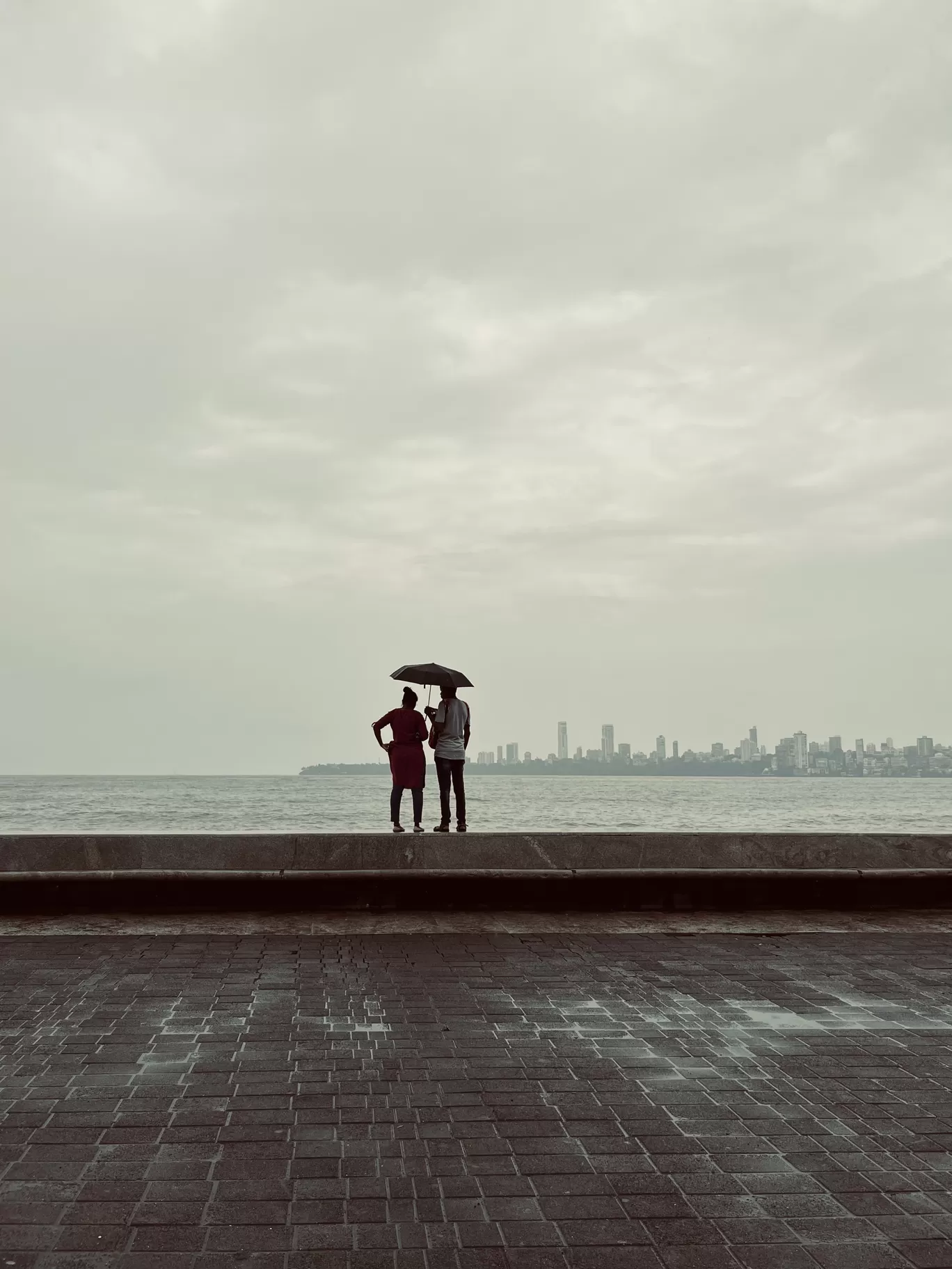 Photo of Marine Drive By Aakash Vishwakarma