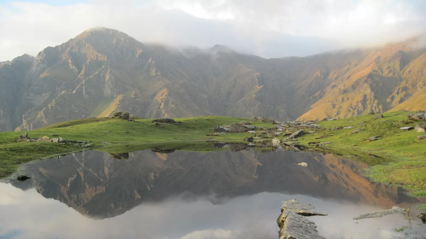 Photo of Roopkund By Roaming Mayank