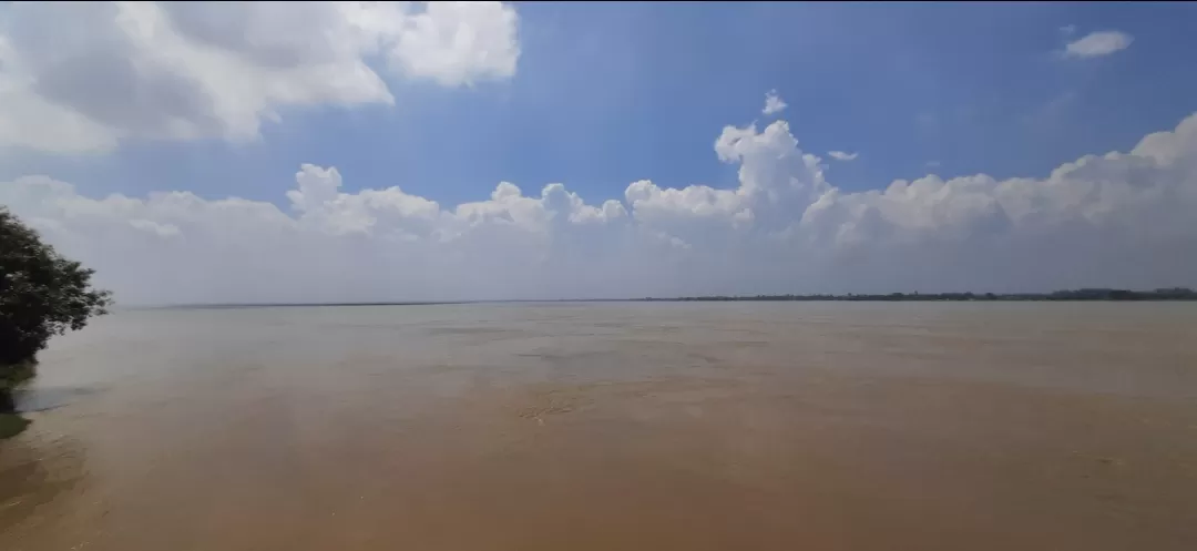 Photo of Ghaghra River By Roaming Mayank