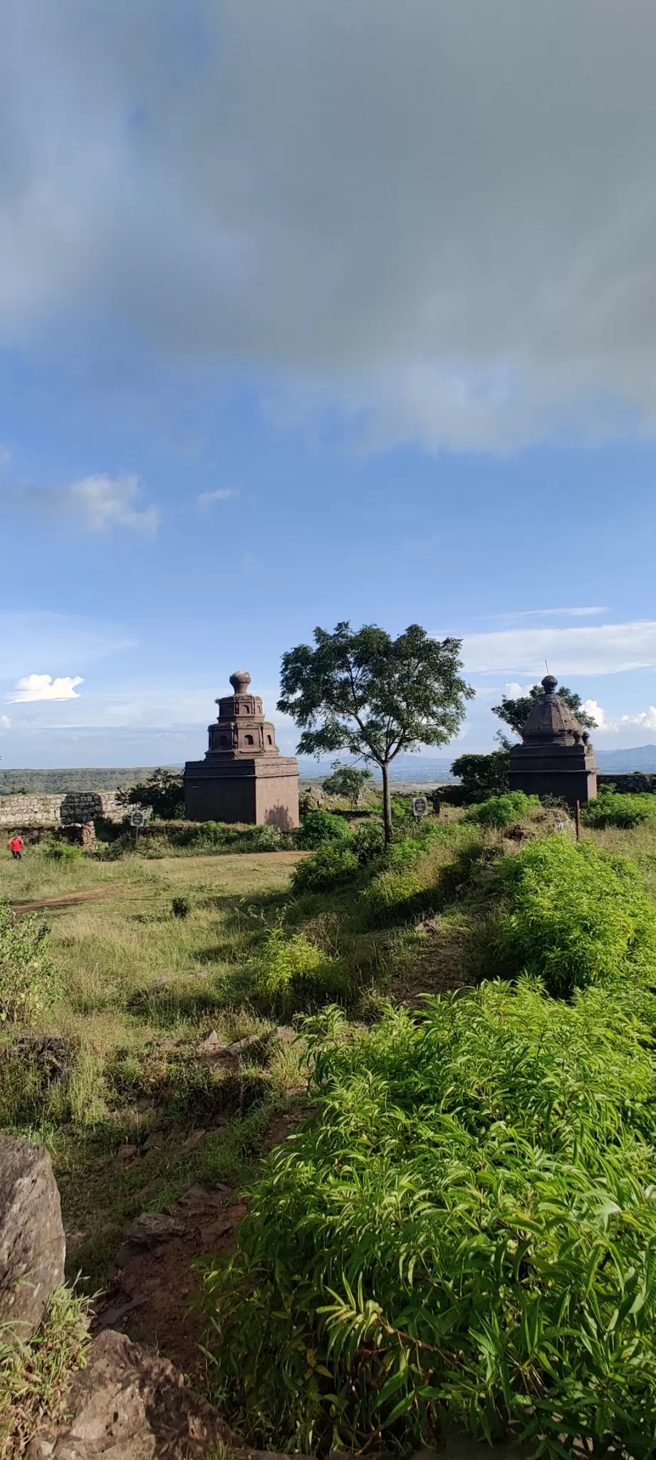 Photo of Malhargad Fort By Vinay Tamburkar