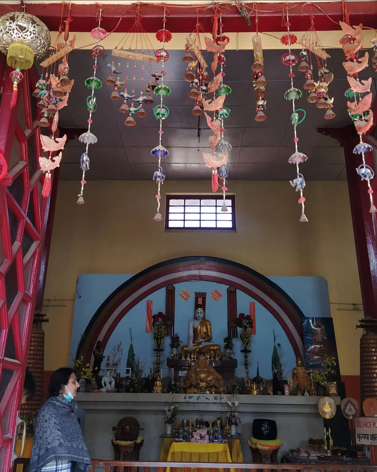 Photo of Chinese Buddhist Temple By Ayushi Kesarwani