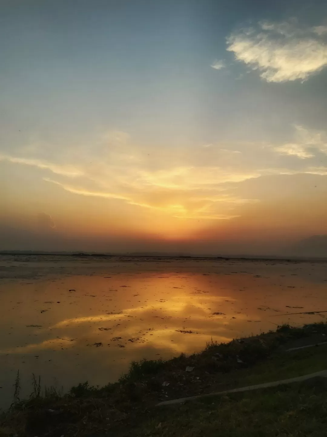 Photo of Dal Lake By Hakim Danish