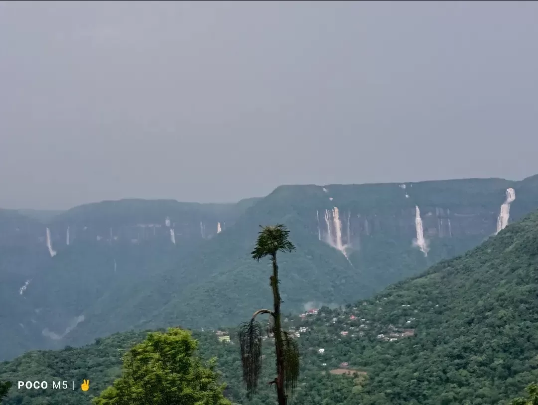 Photo of Cherrapunji By Raksan lyngwi