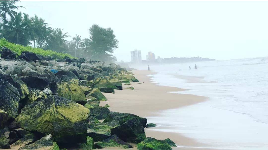 Photo of Payyambalam Beach By Abhay Maurya
