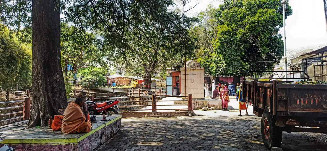 Photo of Trimbakeshwar Shiva Temple By Vipula Mishra
