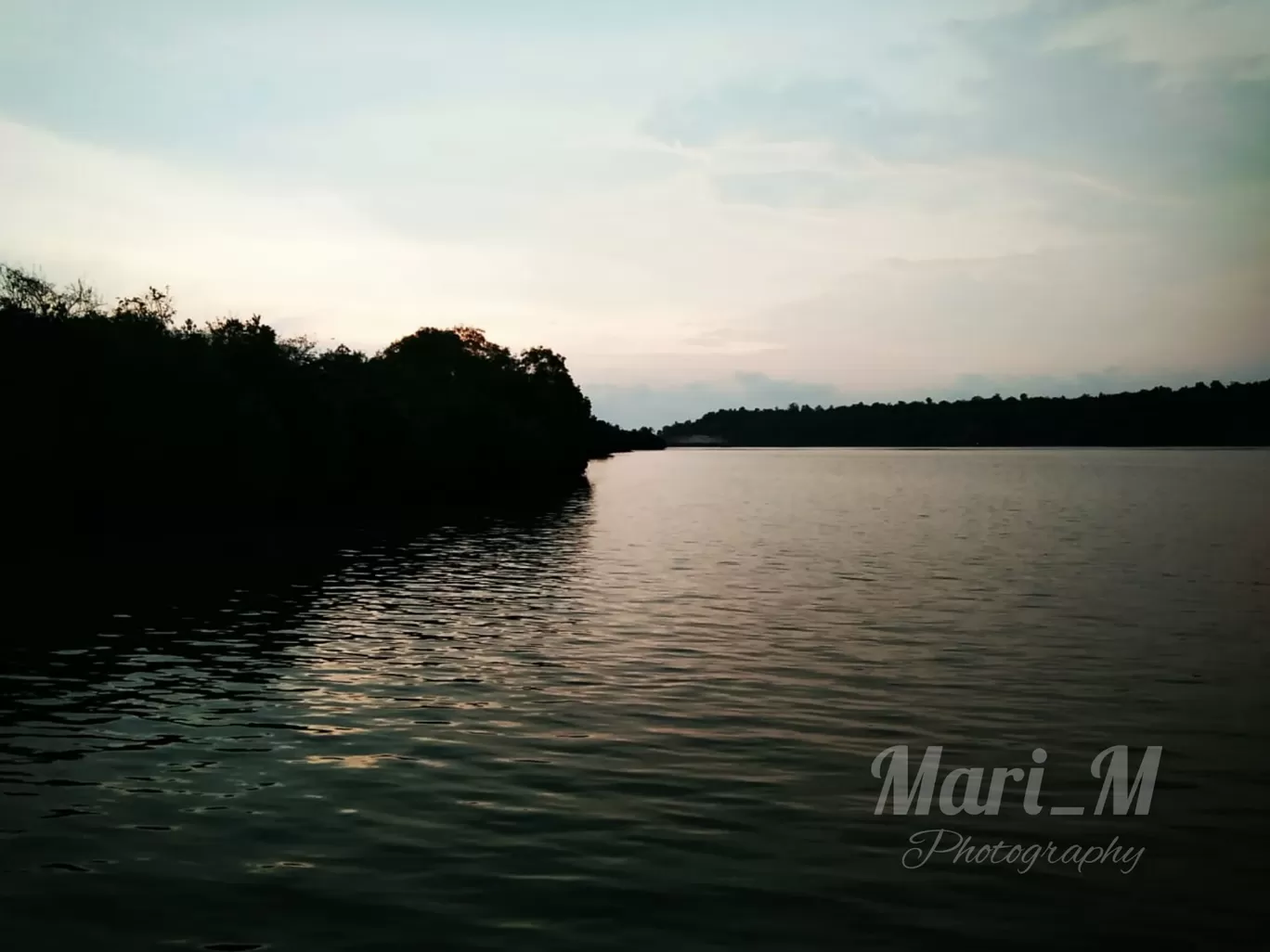 Photo of Vayalapra Floating Park By Wandering Me