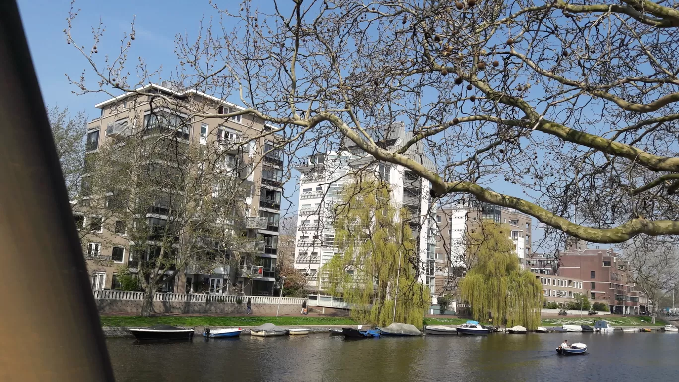 Photo of Amsterdam By gospels-of-mountainism