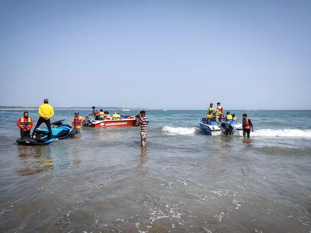 Photo of Nagoa Beach By Rajeshwar Gohil