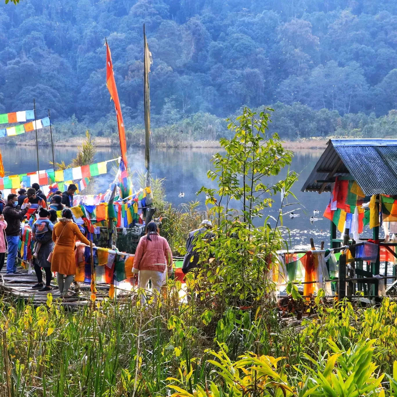 Photo of Khecheopalri Lake By Shalaka Ghagare