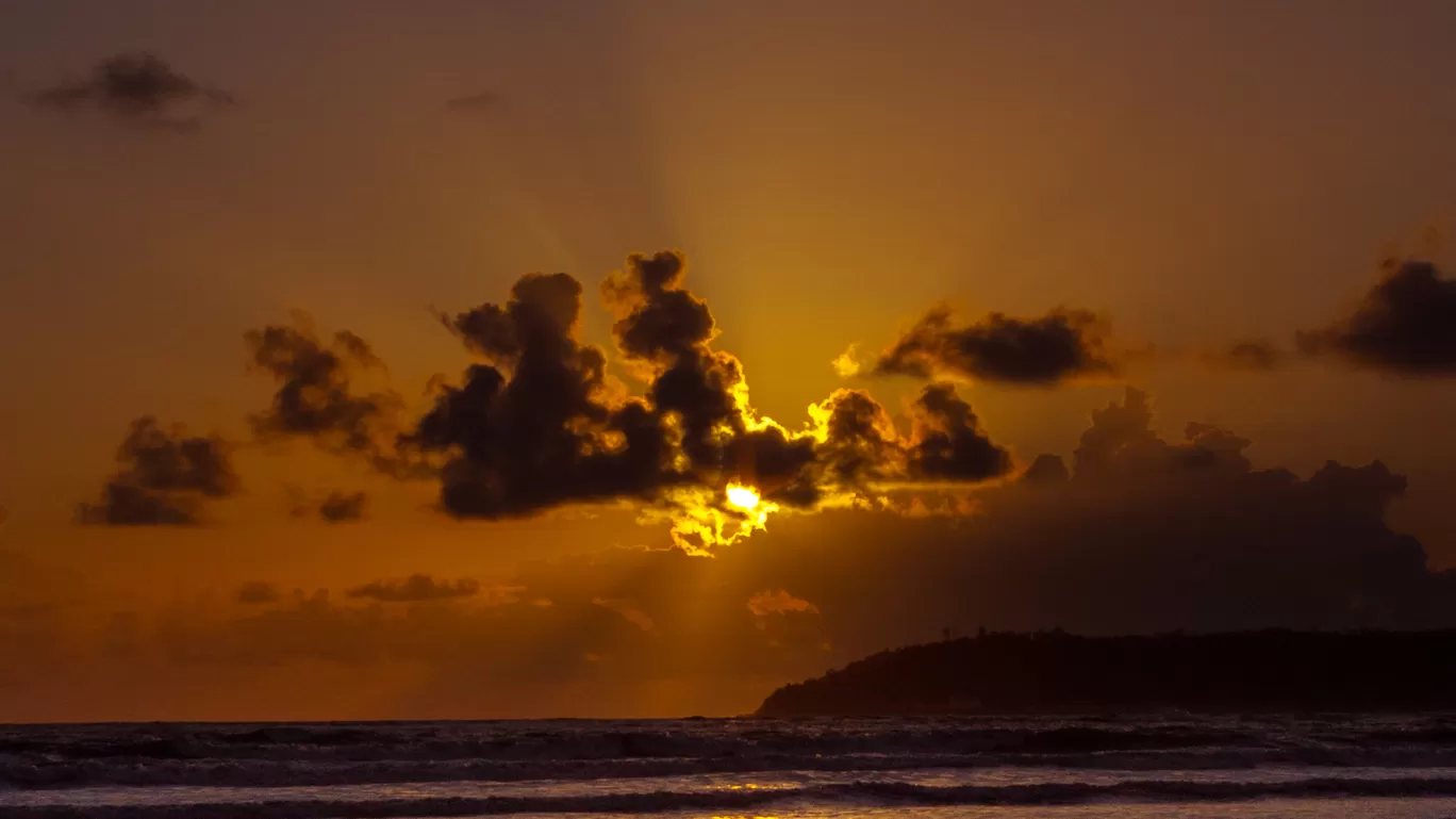 Photo of Miramar Beach By Pooja Damani