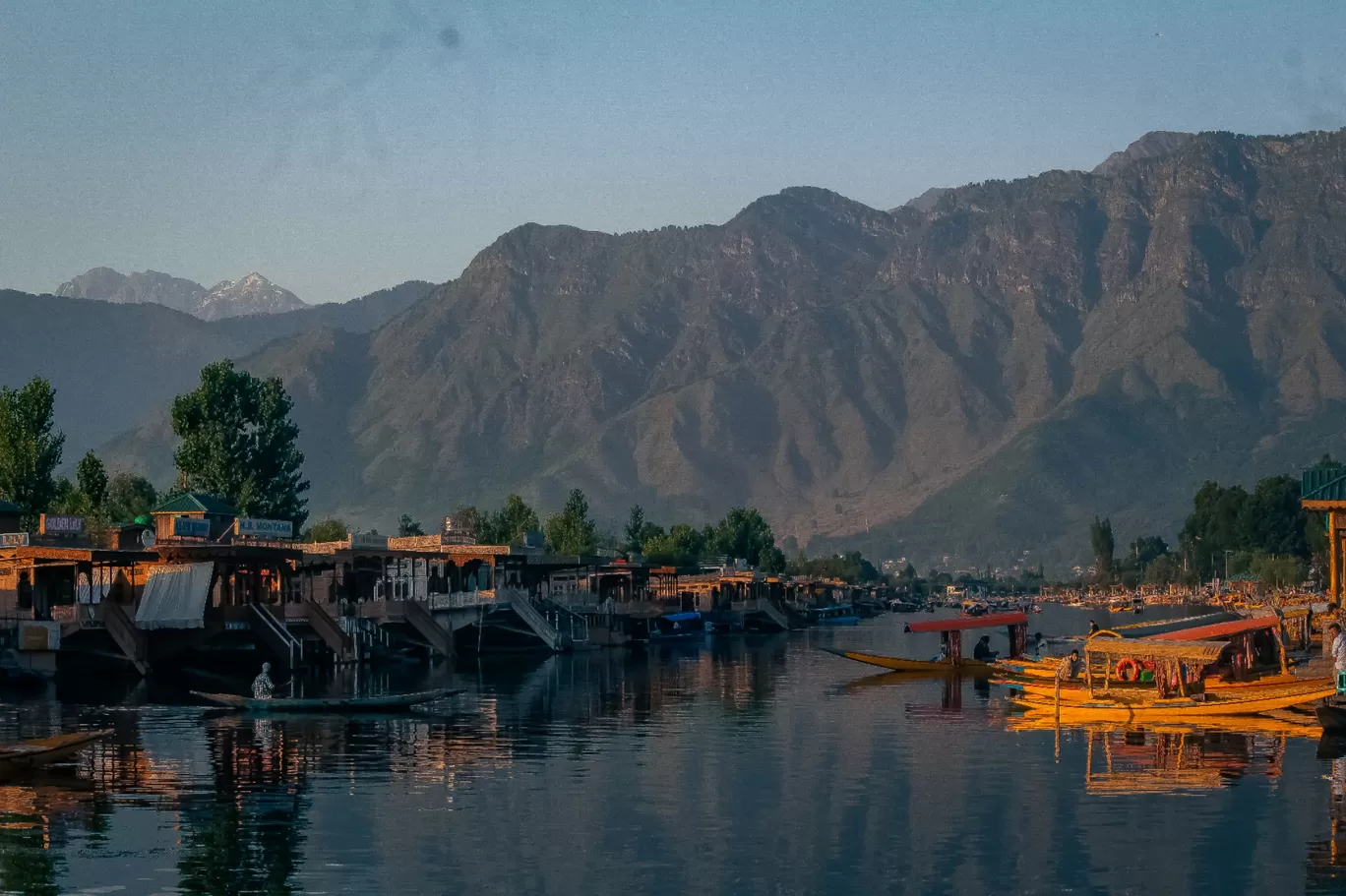 Photo of Dal Lake By lrb_ahmad