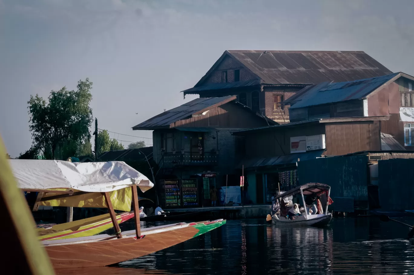 Photo of Dal Lake By lrb_ahmad