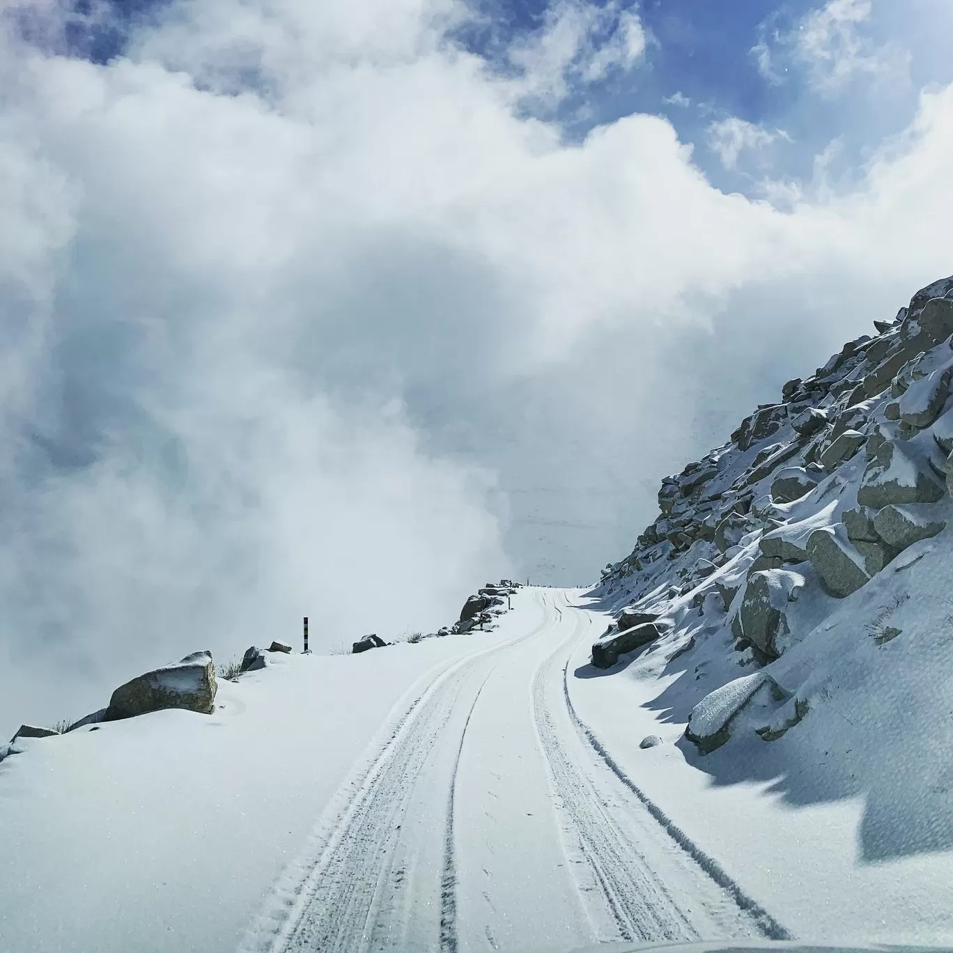 Photo of Khardungla Pass By Euphoric miles 