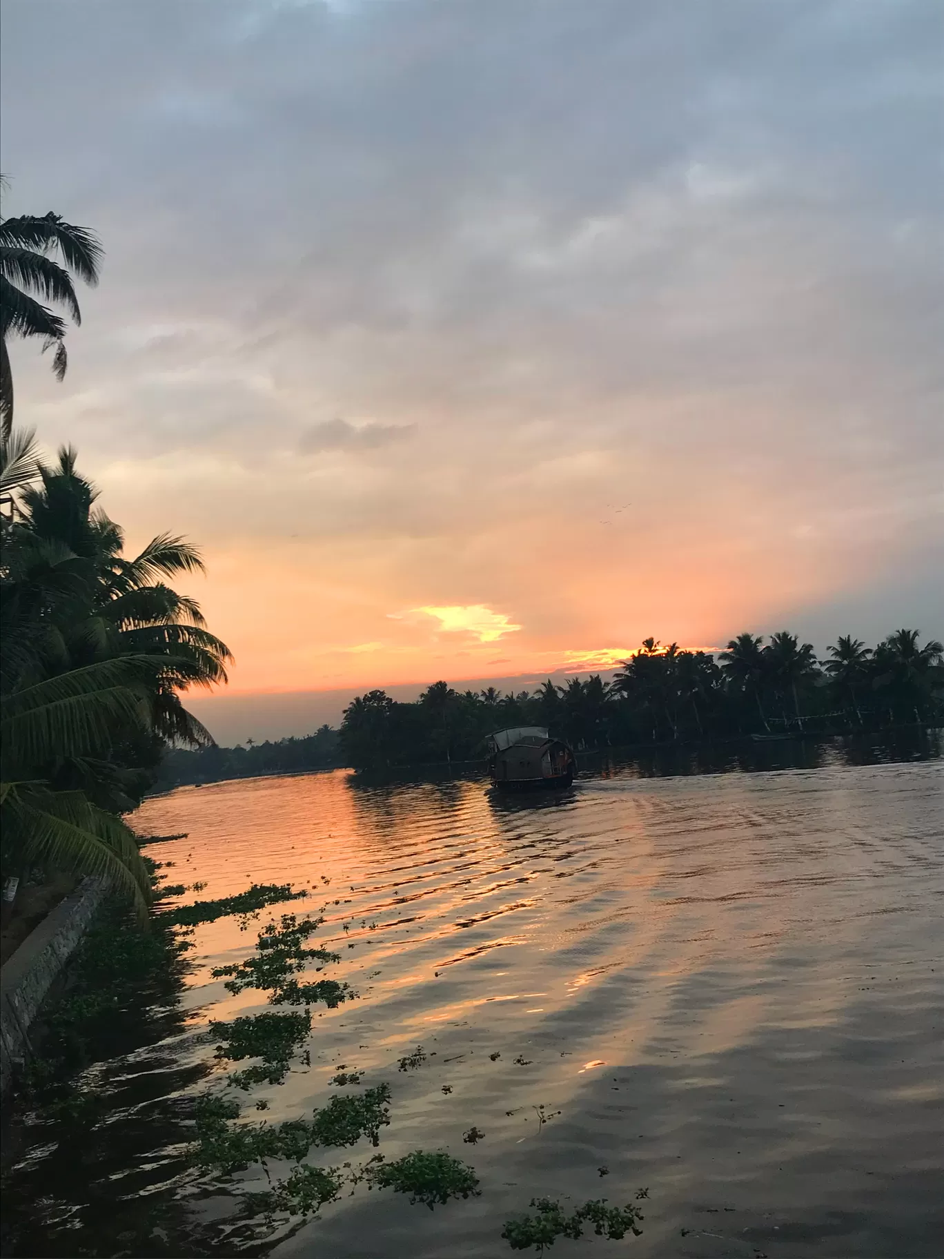 Photo of Alappuzha By travelkidddo