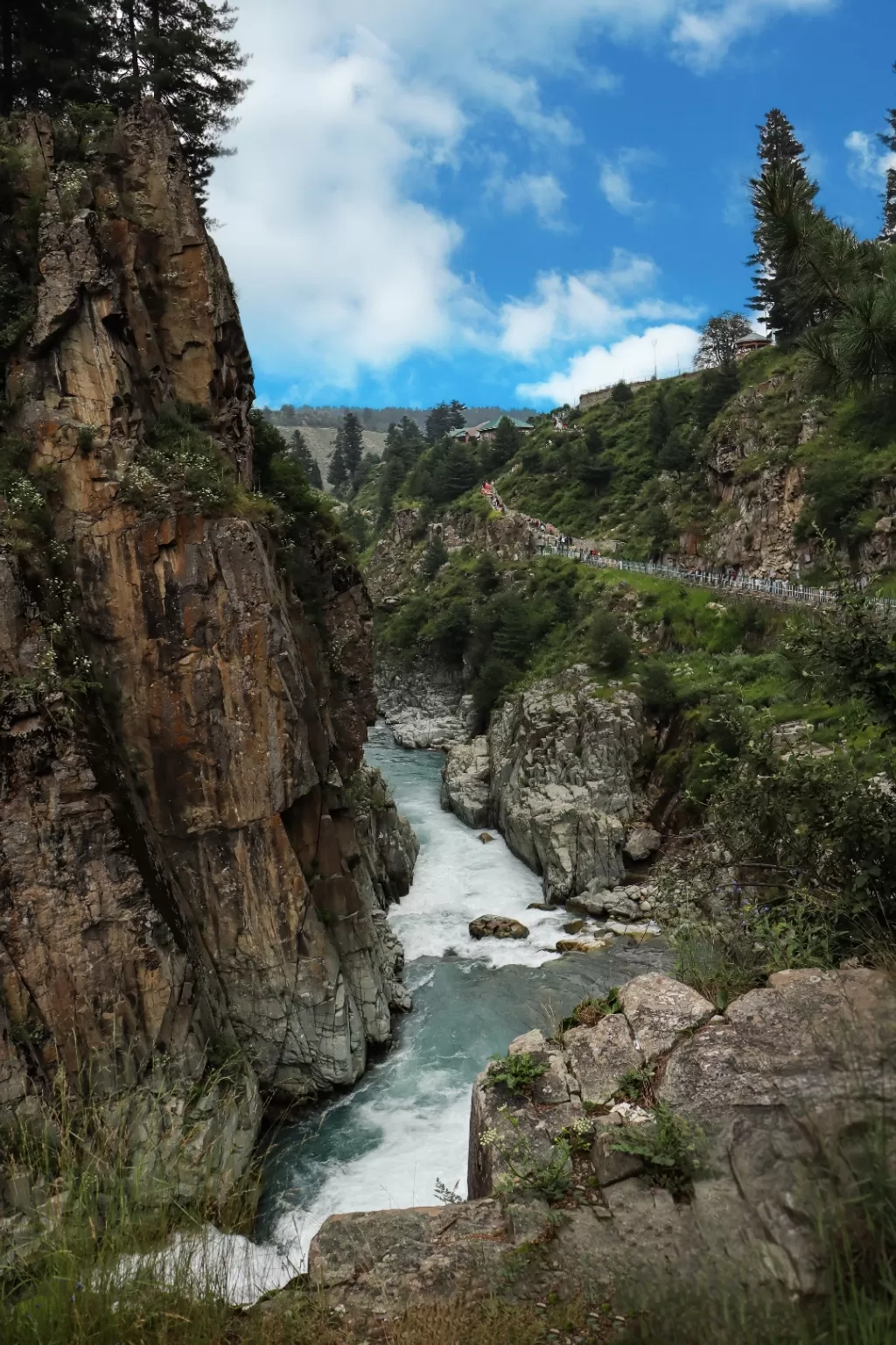 Photo of Aharbal Waterfall By Saqib Yousuf