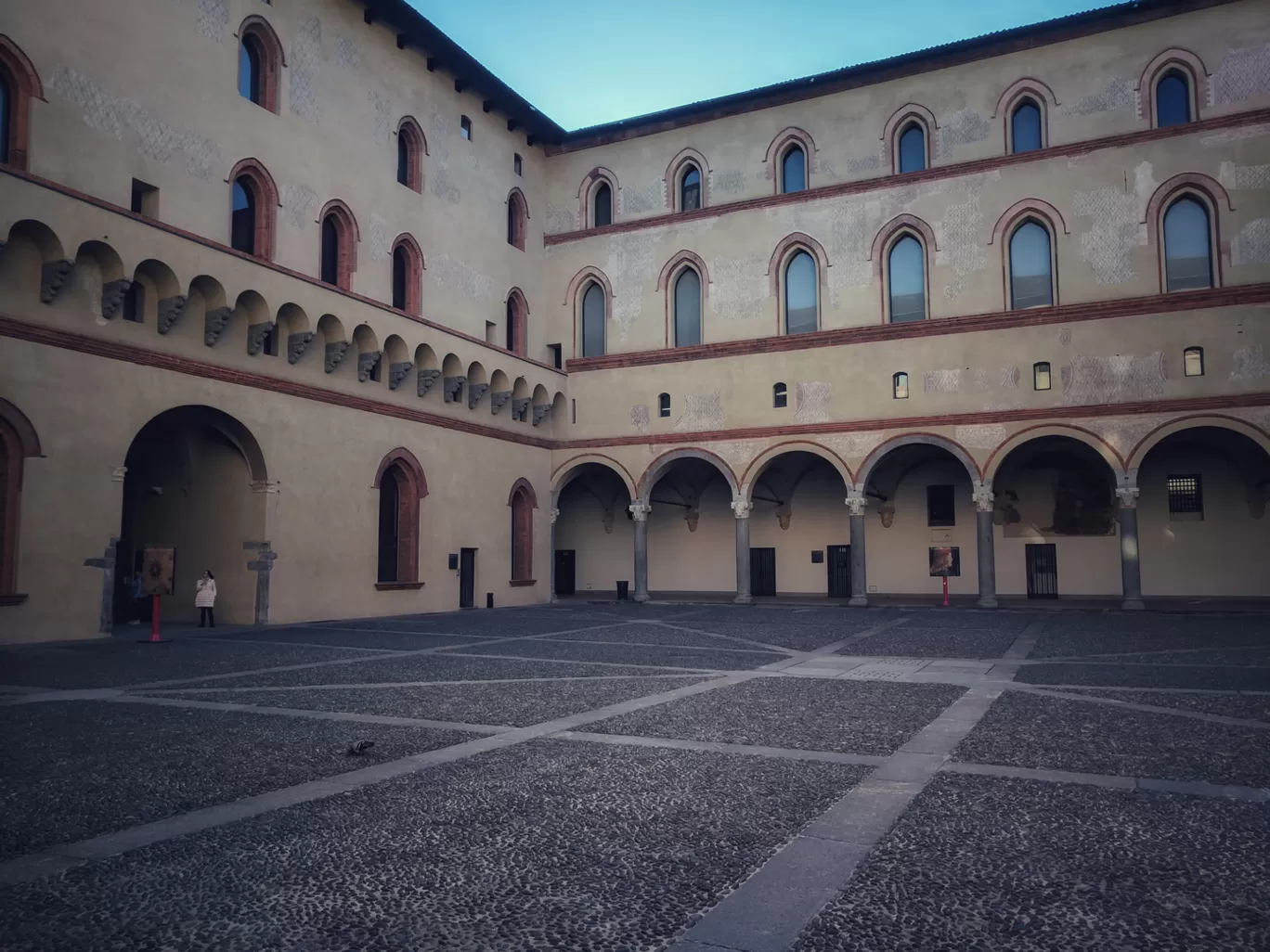 Photo of Fontana di Piazza Castello By Vidyut Jauhari