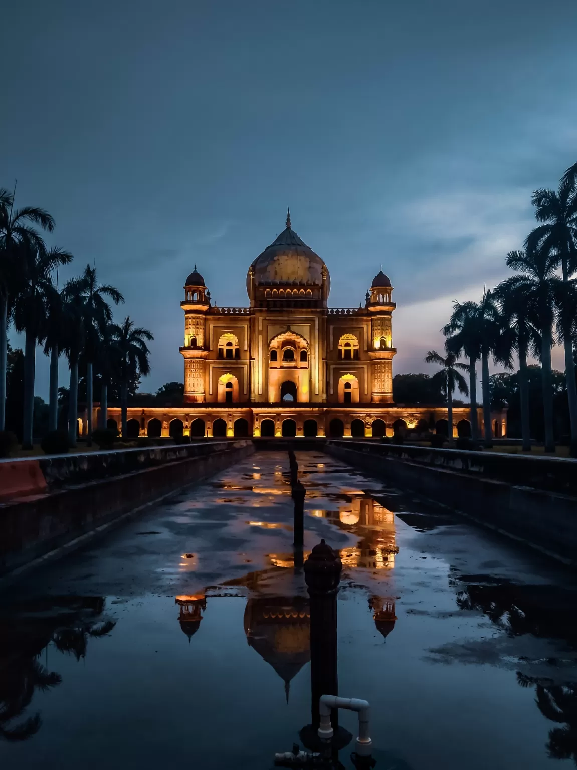 Photo of Safdarjung Tomb By Ajit Rathore