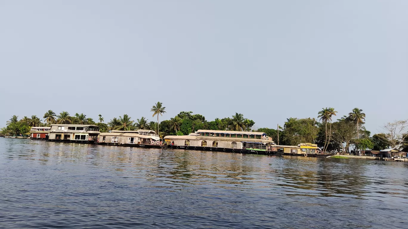 Photo of Alleppey By Tsewang Nurboo