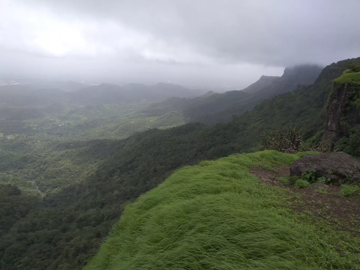 Photo of Mahuli Fort By Varun Sharma