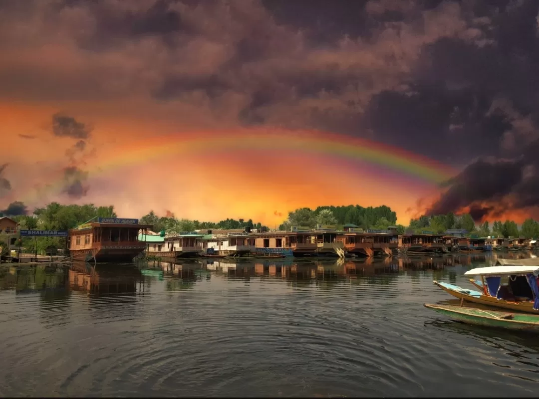 Photo of Dal Lake By Suhail Sidiq