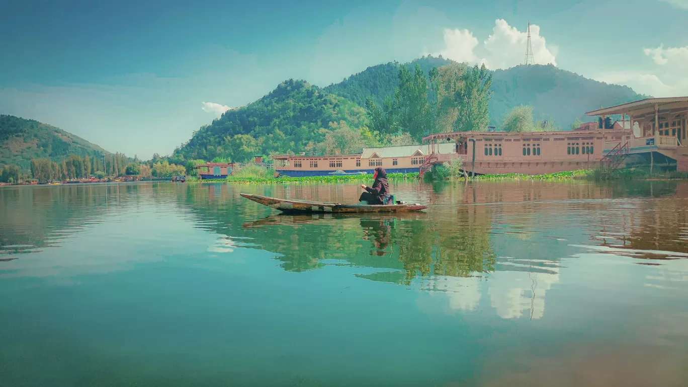 Photo of Dal Lake By Suhail Sidiq