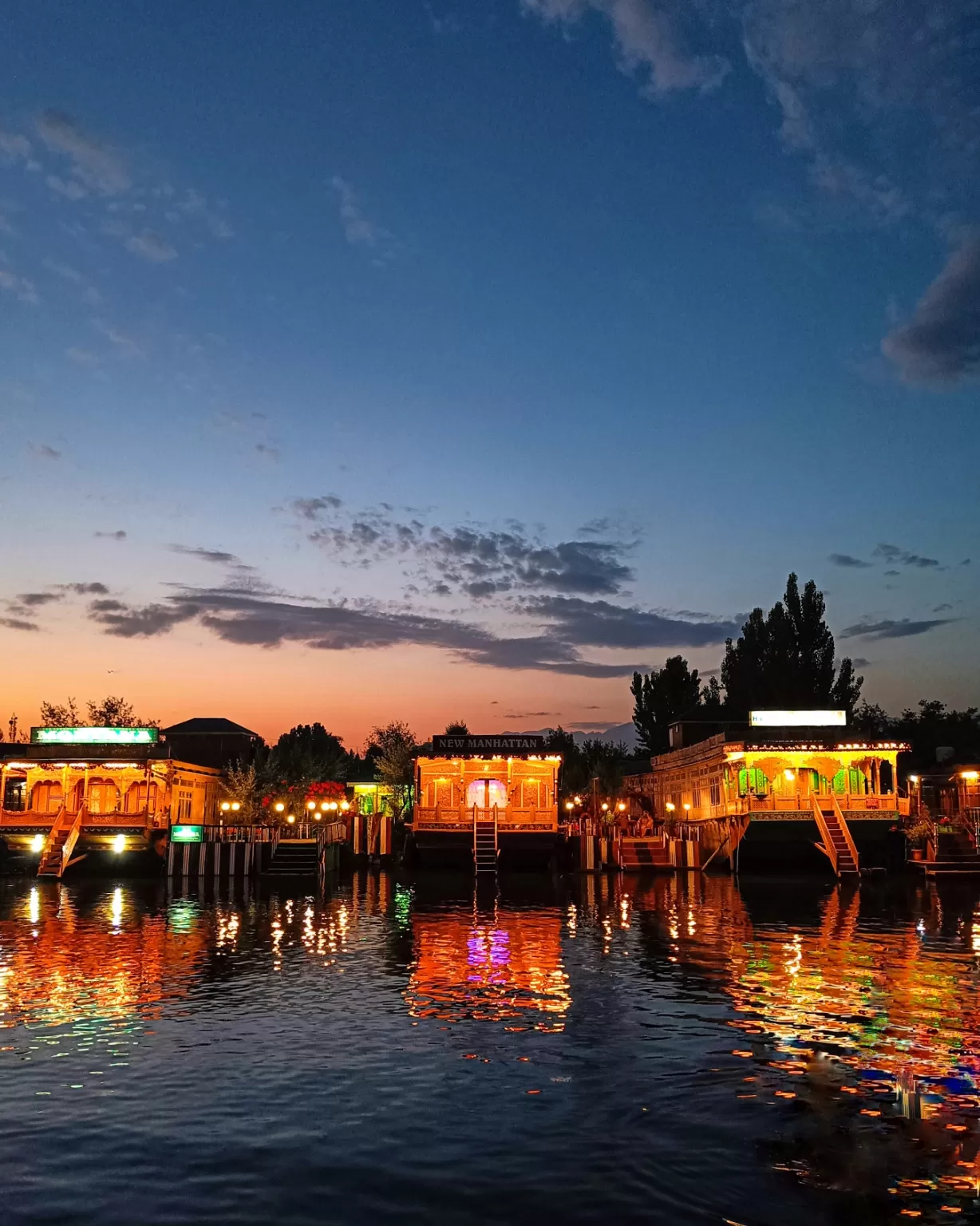 Photo of Dal Lake By Suhail Sidiq
