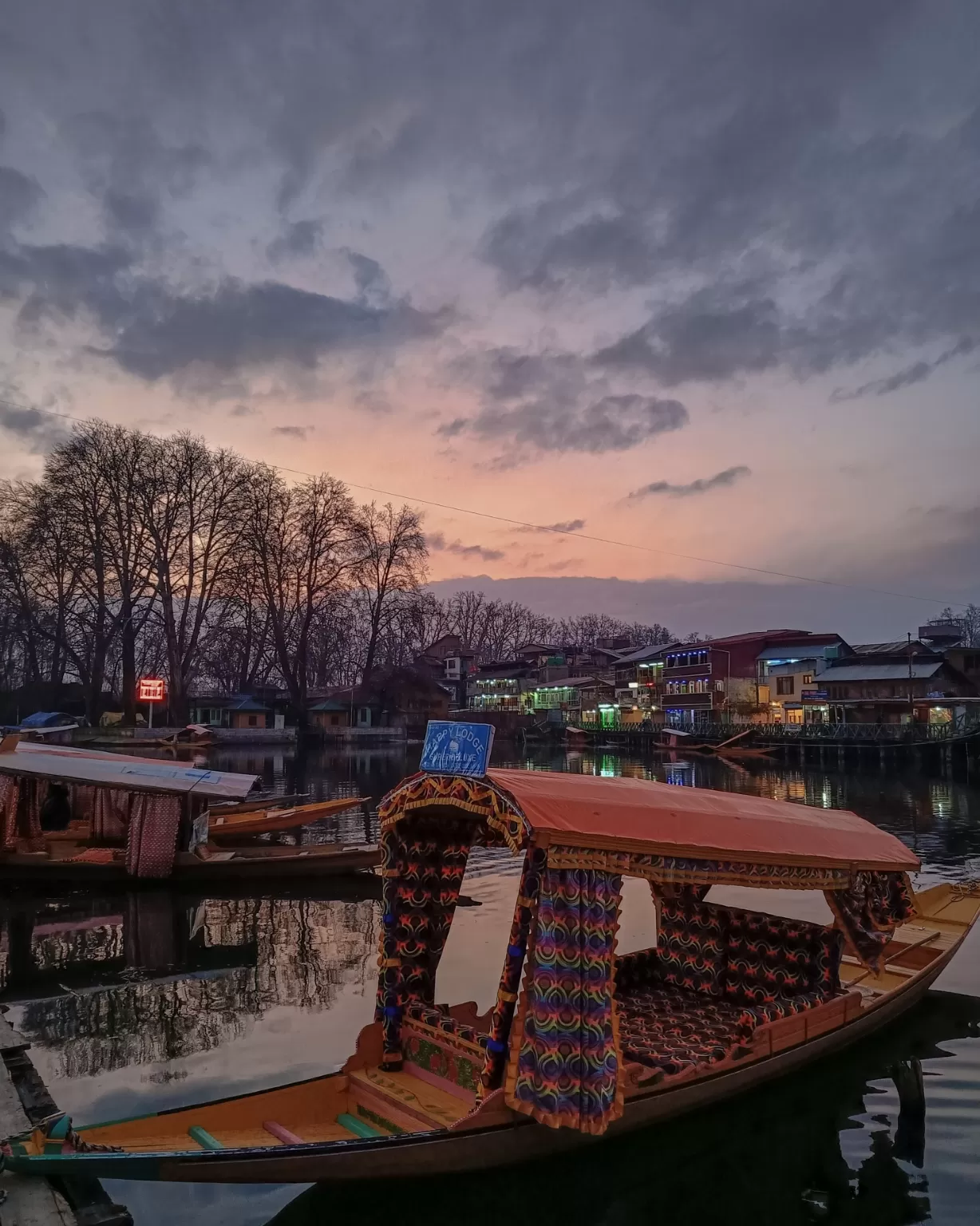 Photo of Dal Lake By Suhail Sidiq