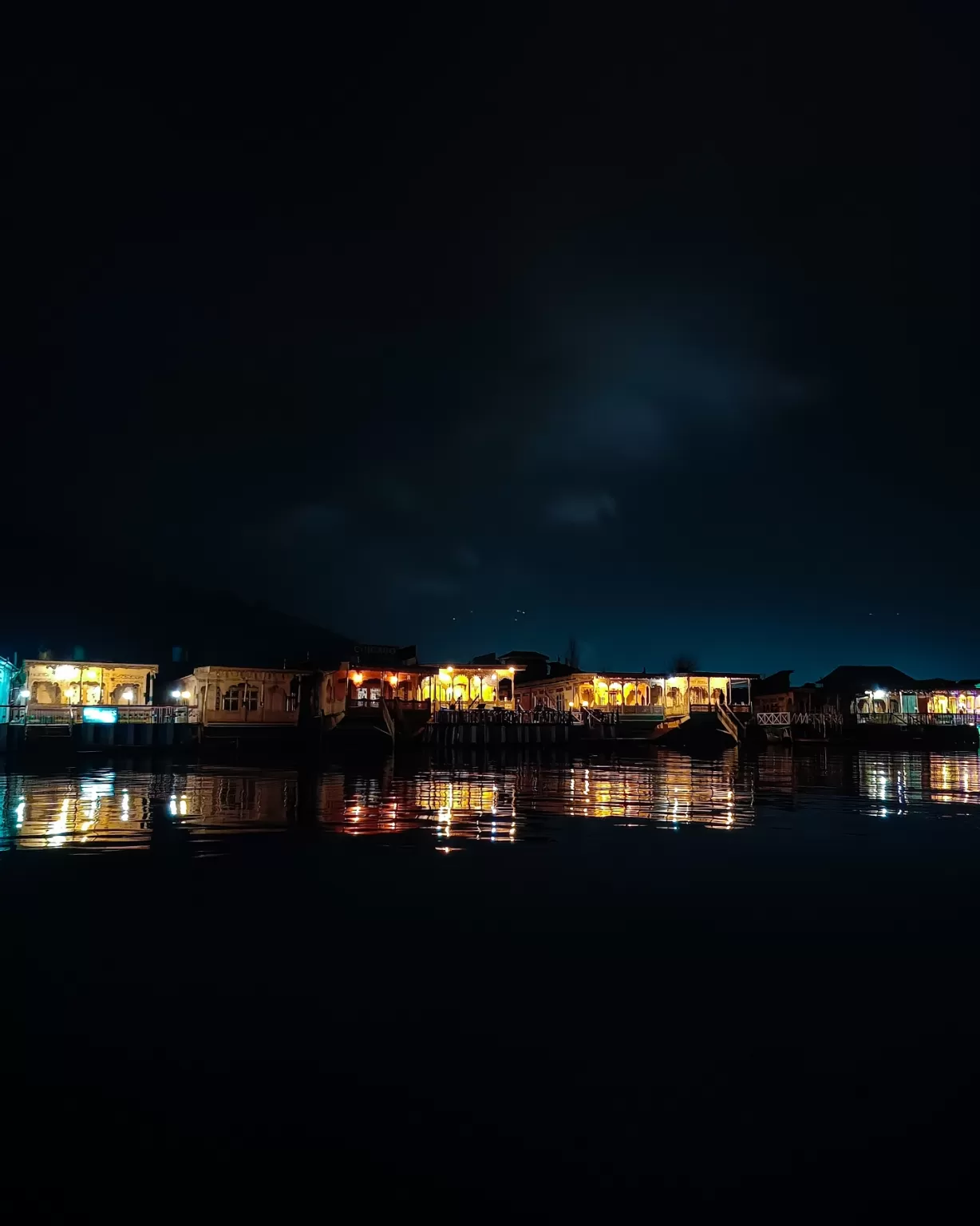 Photo of Dal Lake By Suhail Sidiq