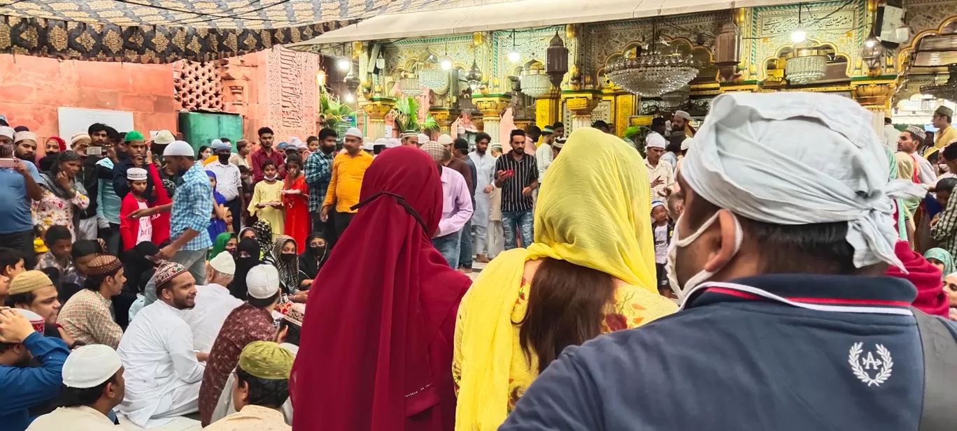 Photo of Hazrat Nizamuddin Aulia Dargah By Benjamin Kochhar