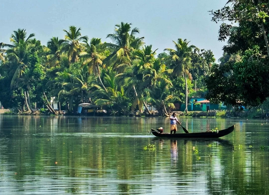 Photo of Alleppey Backwater By Satyaki Acharya